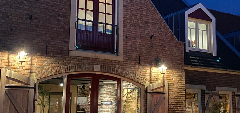 Stacked image slider